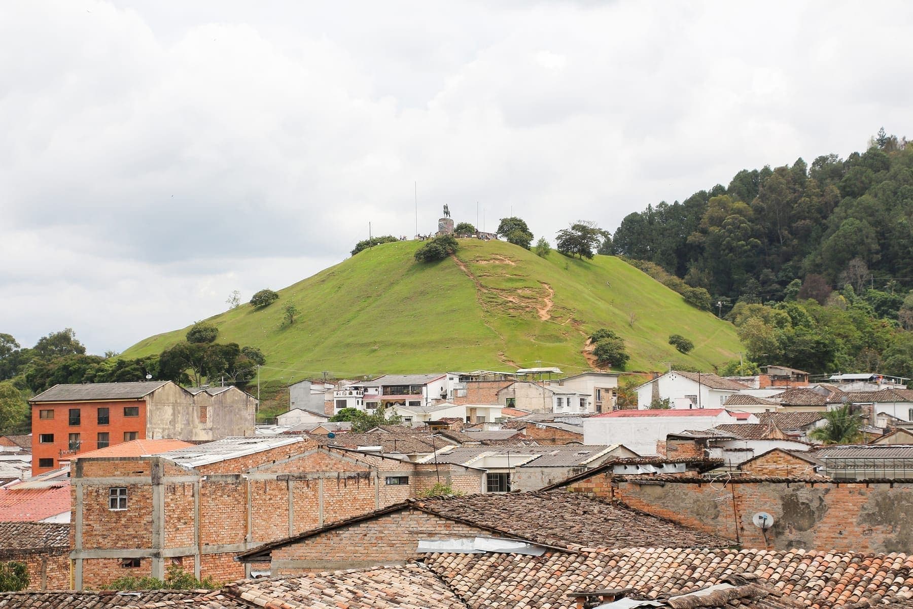 Popayán, Cauca — el Morro de Tulcán sobre el centro histórico